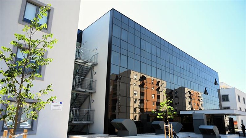 U Šibeniku otvoren Studenski dom Palacin, u Zadru uručeni ključevi za 88 POS-ovih stanova